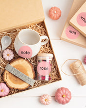 Load image into Gallery viewer, POLONO 2" Pink Circle Direct Thermal Labels, Self-Adhesive Thermal Stickers Labels, Thermal Printer Labels for Address, Shipping, DIY Design, QR Code, Compatible with Munbyn, Zebra, Rollo (750 Labels)